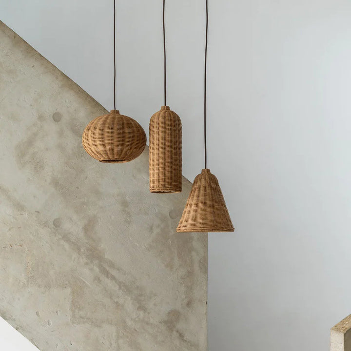 Handmade pendant light made of braided rattan Kalsten