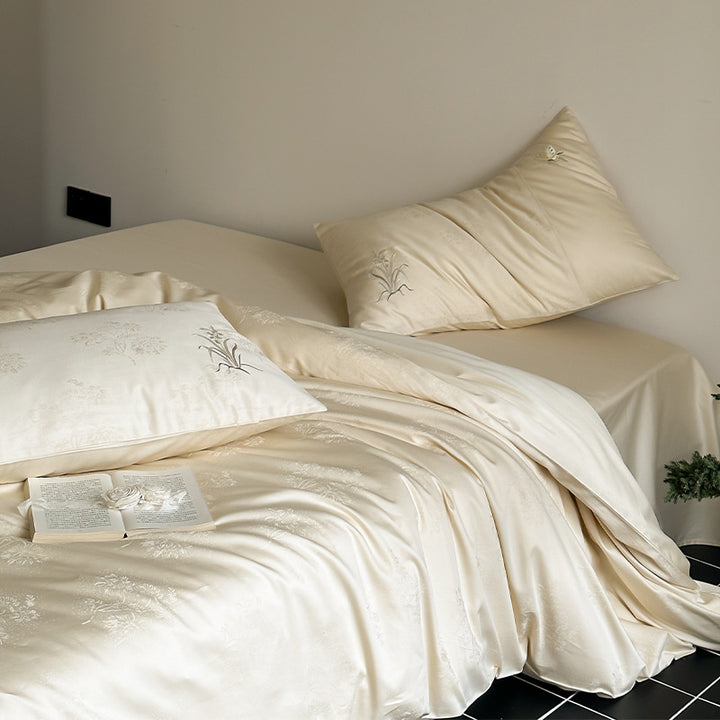 High-quality cotton satin bedding set with floral embroidery