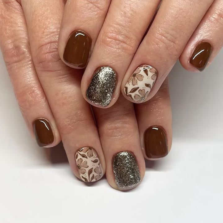 Artistic Floral-Inspired Press-On Nail Set Kalsten
