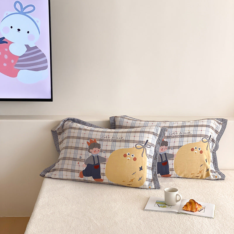 Kids' pillowcases with cute bear applique and checkered muslin look