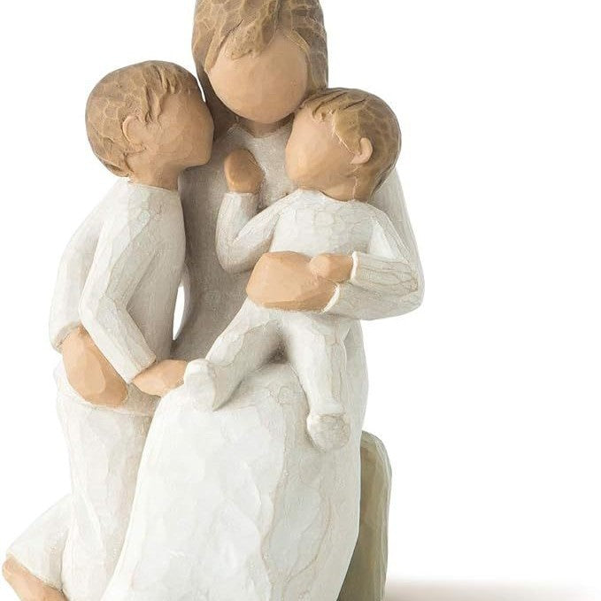 Emotional Family Bond Figurine Kalsten