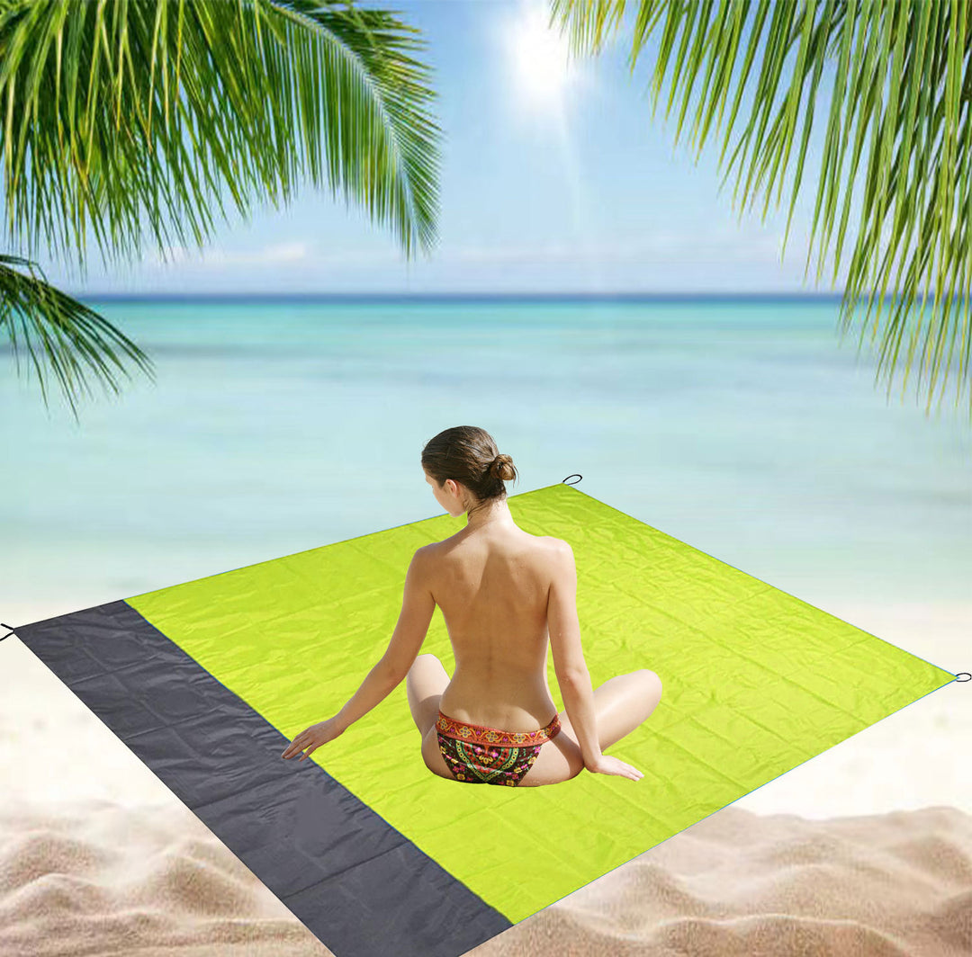 WoOutdoor Waterproof Beach Blanket Kalsten