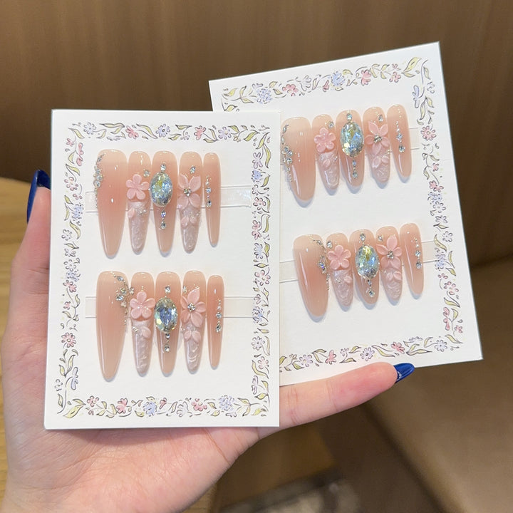 Artificial artificial nails with floral decorations and glitter details Kalsten