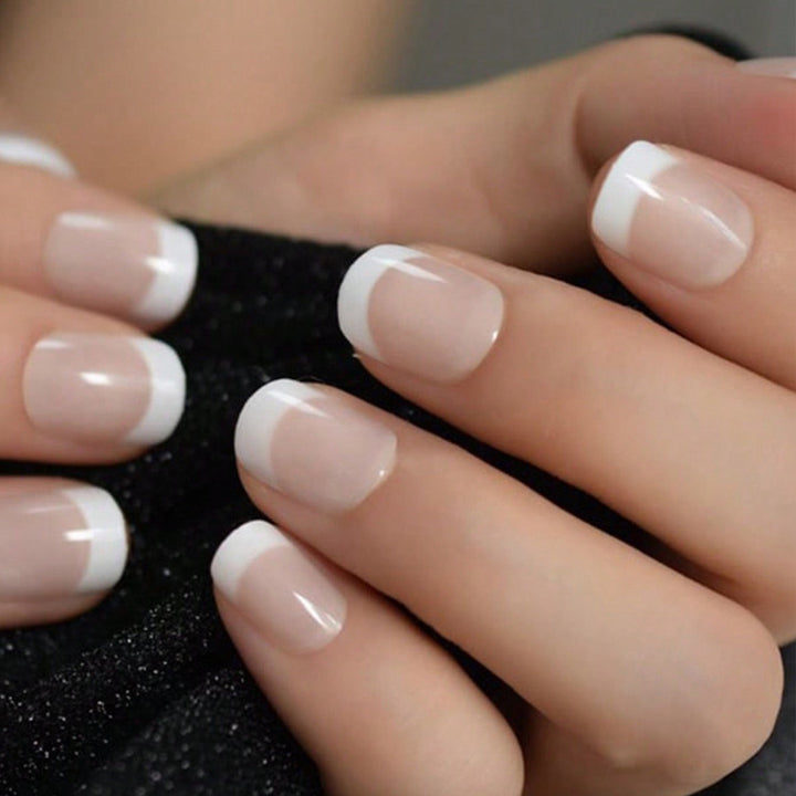 Classic French Tip Nail Set Kalsten