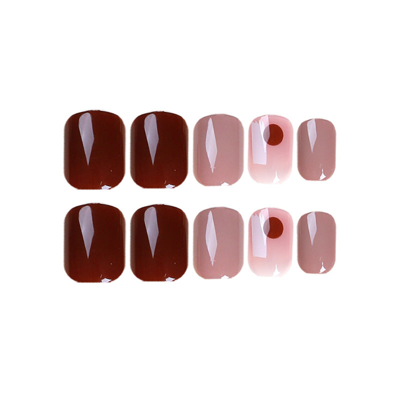 Artful nail art with unique design elements Kalsten