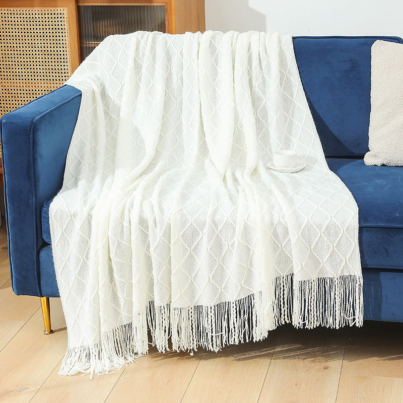Women High-quality and stylish fleece blanket with modern textured pattern Kalsten