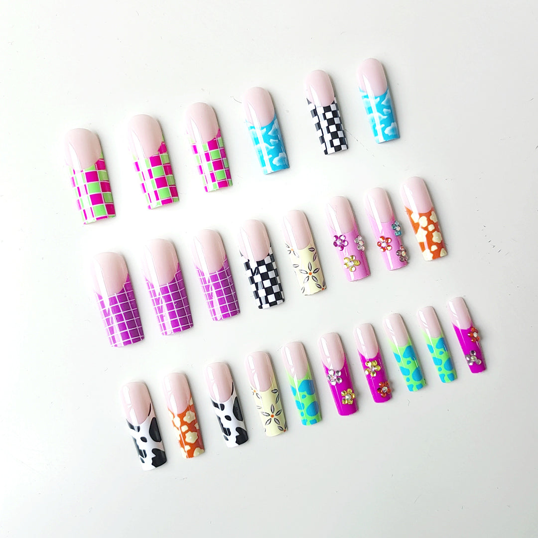 Nail art set with creative designs and shimmering accents Kalsten