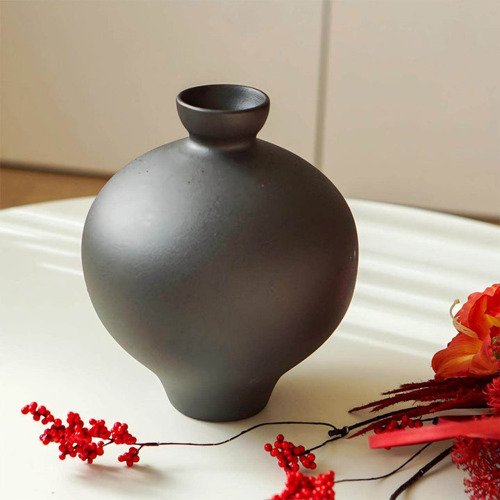 Artistic Ceramic Vase Kalsten