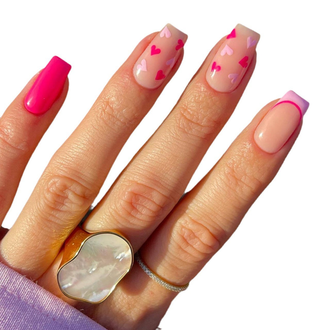 Heart-Themed Gel Nail Extensions Kalsten