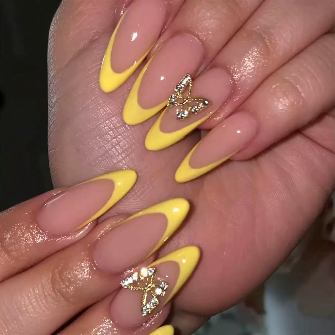 Nail set with luxurious 3D butterfly and glitter embellishments Kalsten
