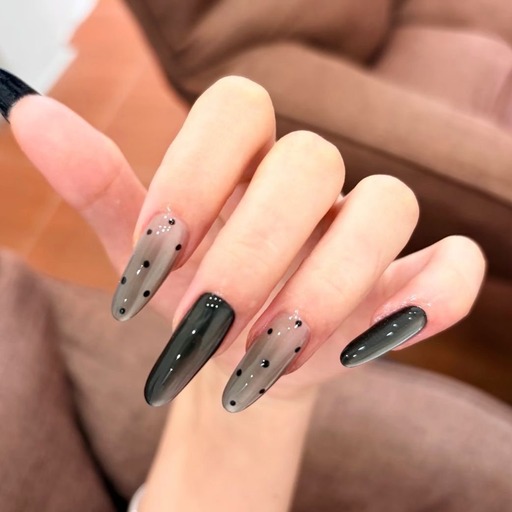 Glamorous Gel Nail Art Extensions Kalsten