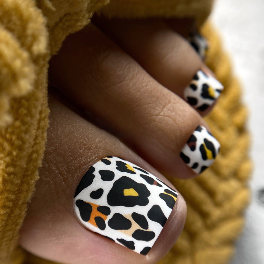 Playful Leopard Print Press-On Nails Kalsten