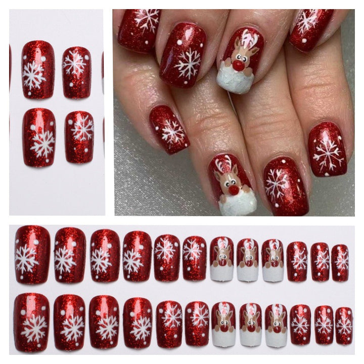 Creative artificial nails with festive reindeer design Kalsten