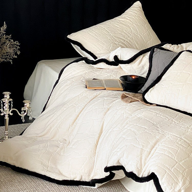 Luxurious Jacquard bedding set with structured relief quilting and contrast piping