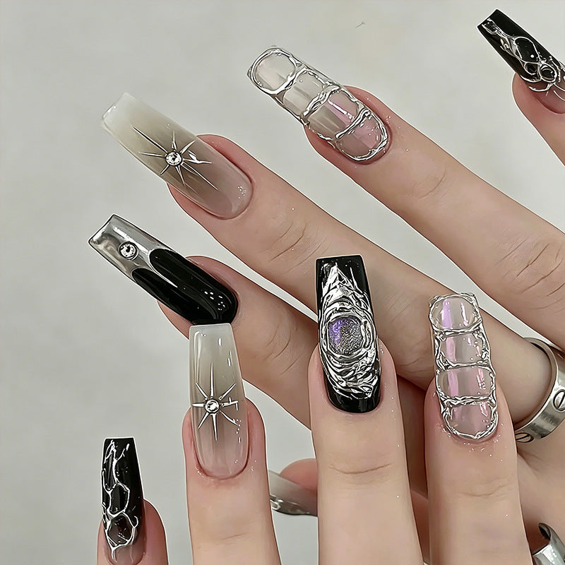 Artful nail tips with elegant patterns Kalsten