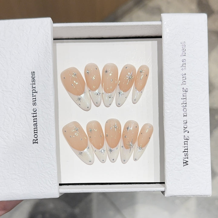 Glamorous artificial nails with romantic star pattern Kalsten
