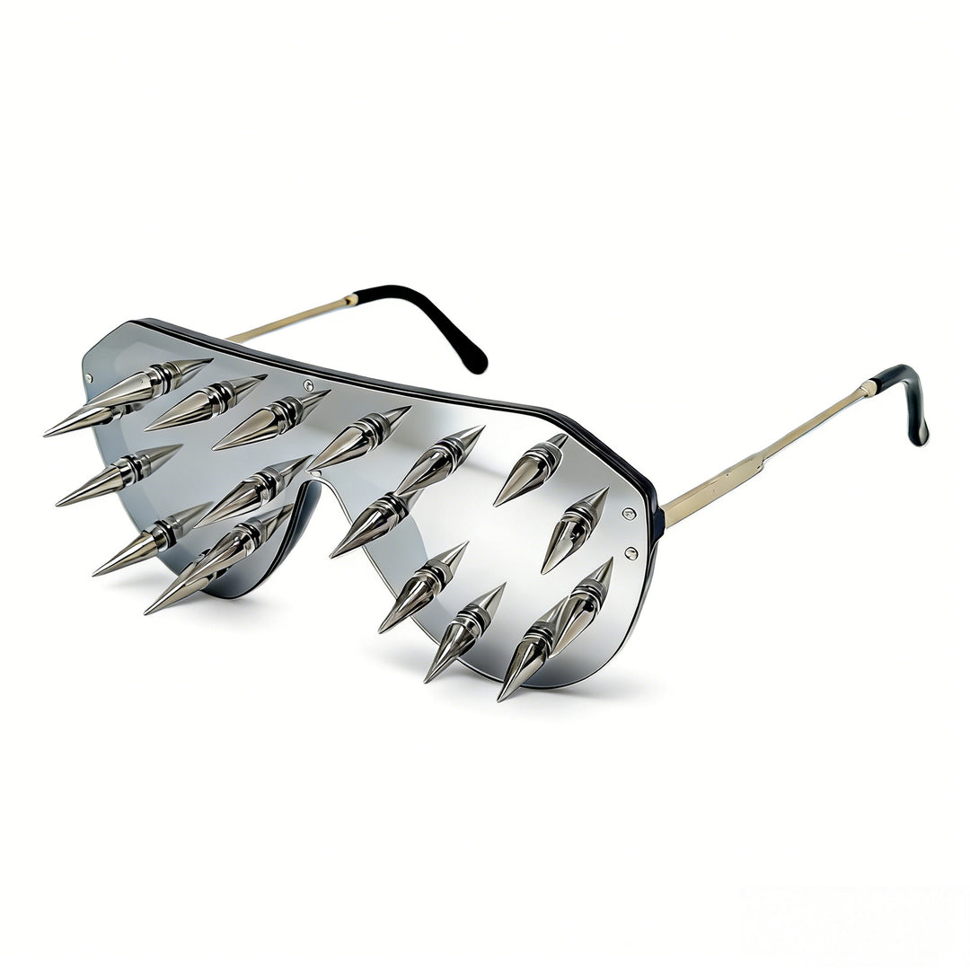 Women striking design sunglasses with spikes Kalsten