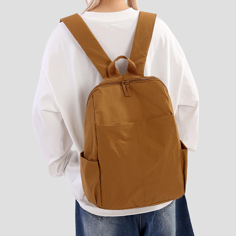 Everyday backpack with practical space concept Kalsten