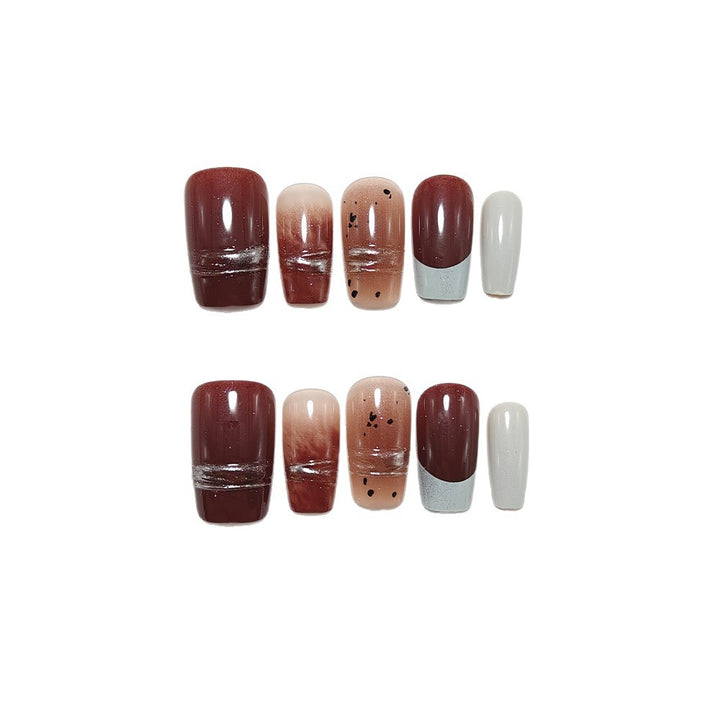 Trendy artificial nails with elegant metallic and gradient effects Kalsten