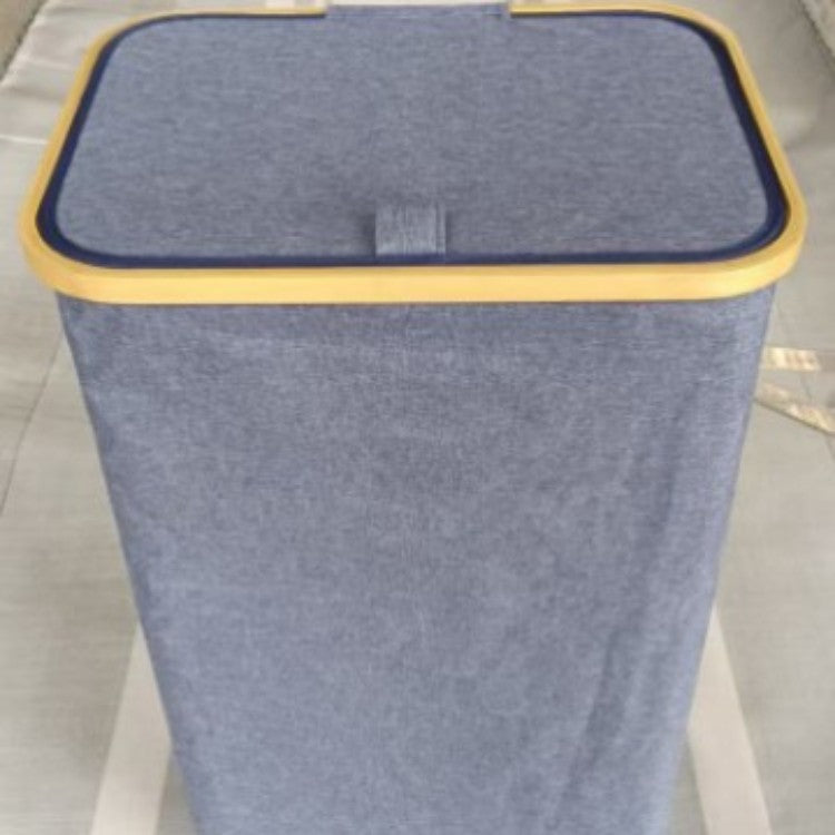 Stylish laundry basket with wooden lid Kalsten