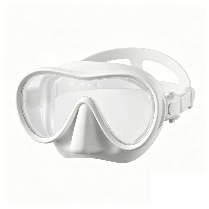 Diving mask with ergonomic design and wide field of vision Kalsten