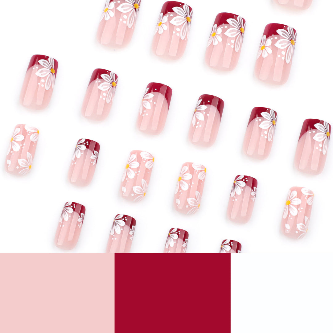 Artistic Nail Extensions with Floral Design Kalsten