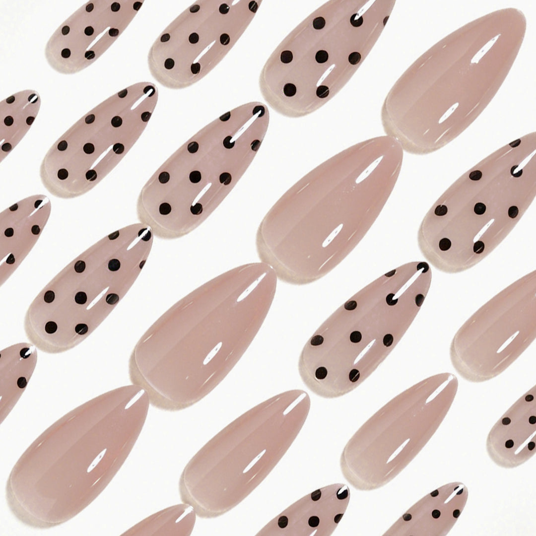 Elegant Long Almond Press-On Nail Art Kalsten