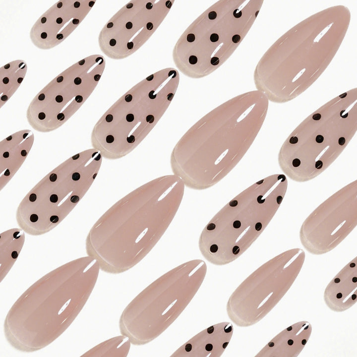 Elegant Long Almond Press-On Nail Art Kalsten