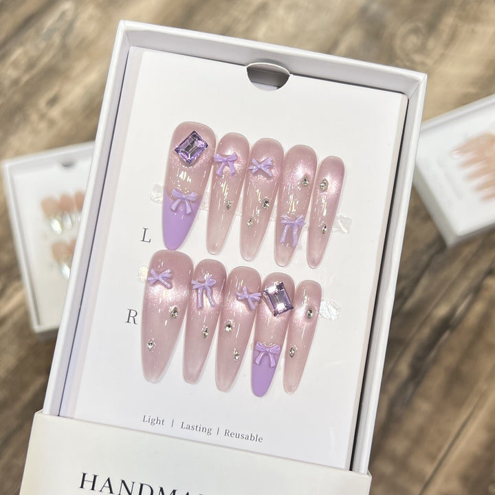 Elegant Handcrafted Press-On Nail Art Set Kalsten