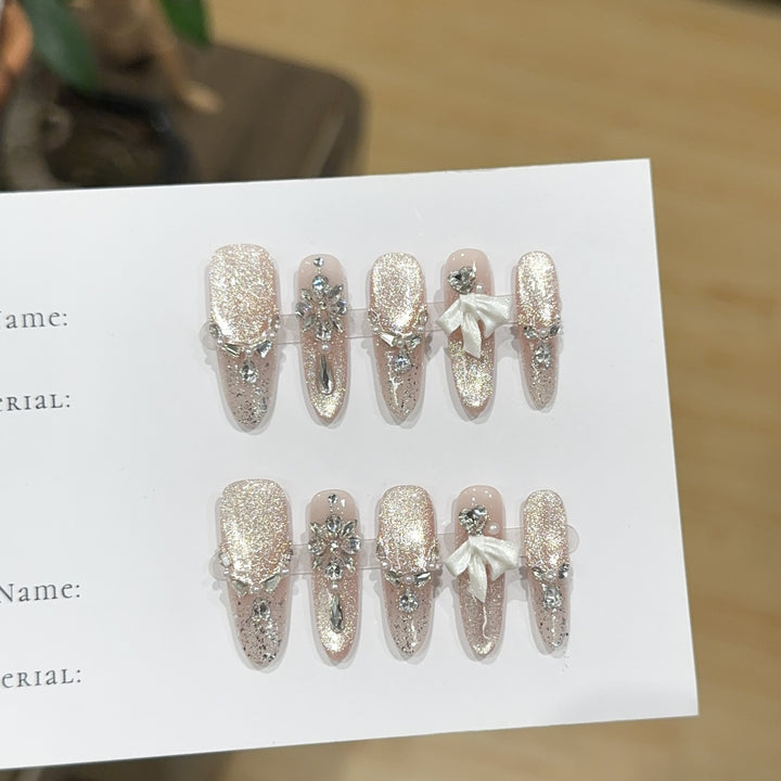Glamorous Press-On Nail Set