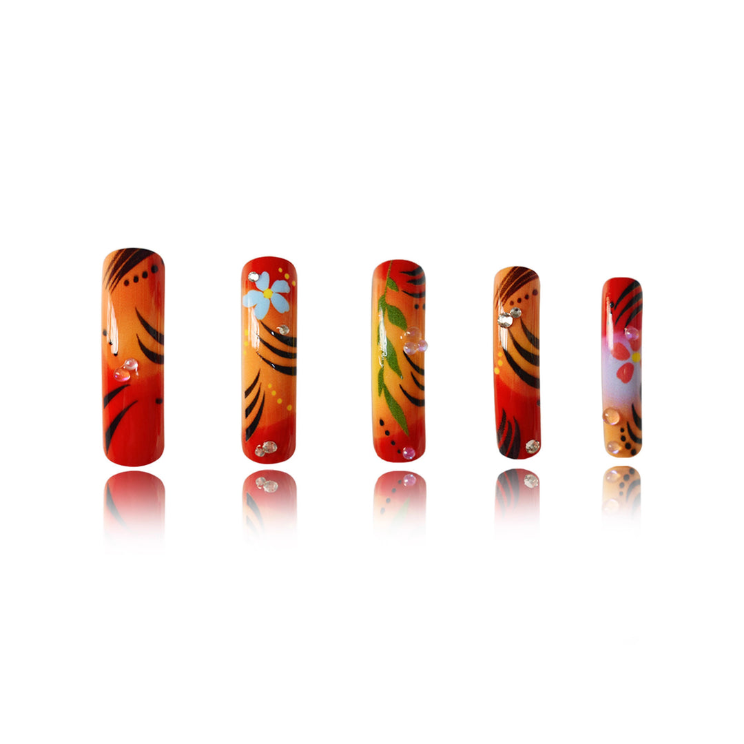 Artfully Designed Floral Press-On Nails Kalsten