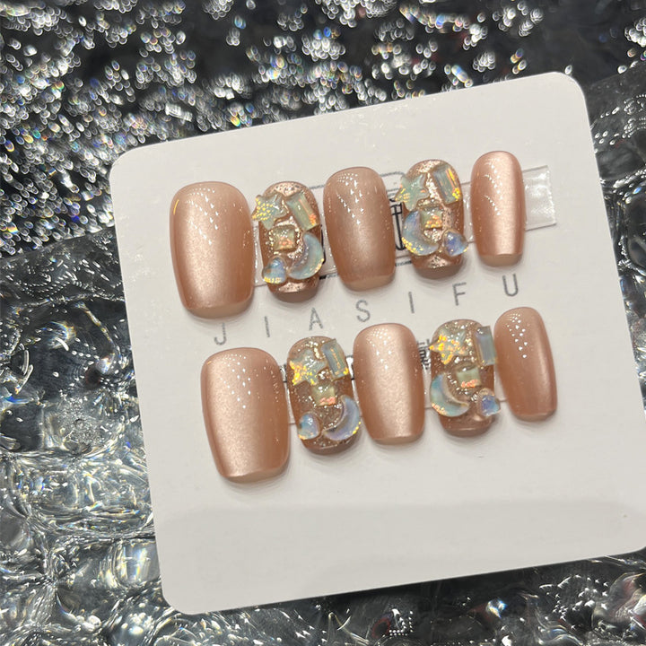 Elegant Press-On Nail Art Set with Decorative Rhinestone Accents