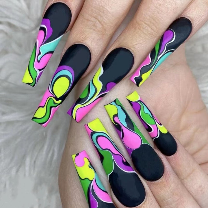 Creative wave pattern artificial nails Kalsten