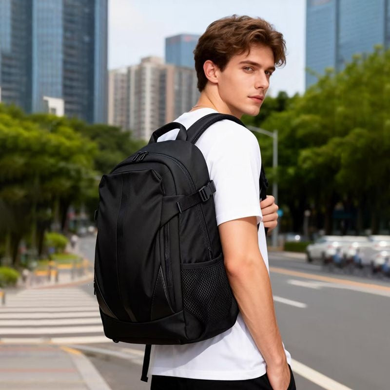 Backpack with innovative ventilation system and spacious compartments Kalsten