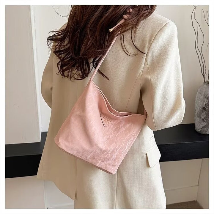 Modern Minimalist Bucket Bag