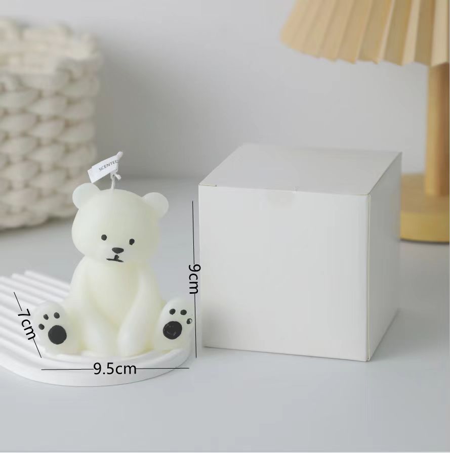 Decorative Bear-Shaped Scented Soy Candle with Ceramic Drip Tray