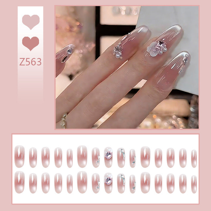 Nail art set with glamorous 3D applications and elegant floral decorations Kalsten