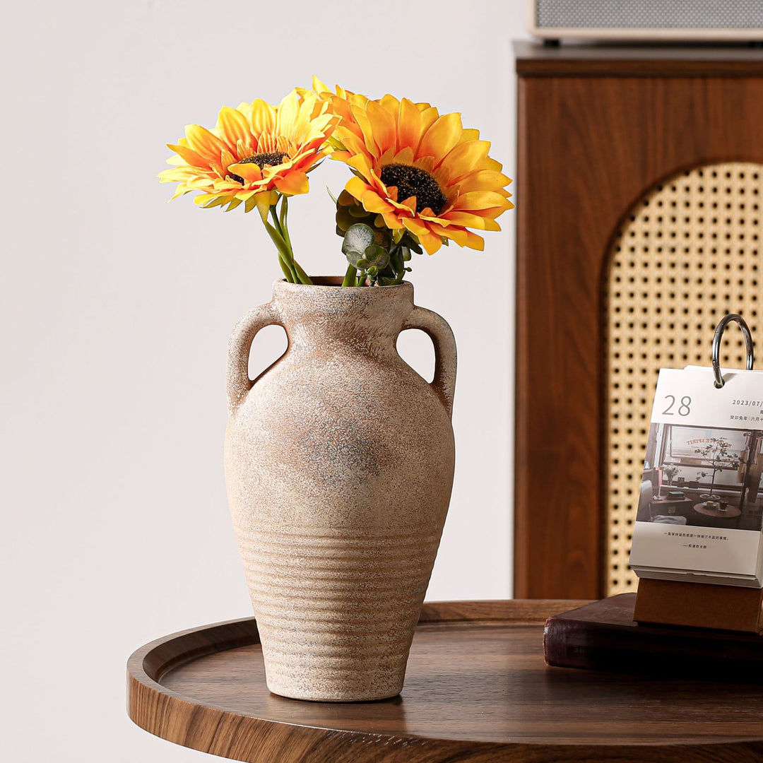 Handcrafted ceramic vase Kalsten