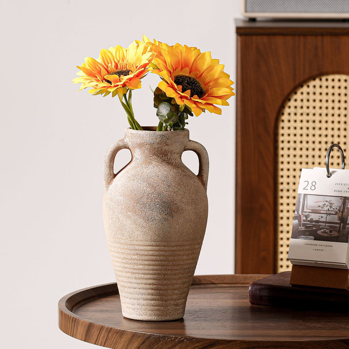 Handcrafted ceramic vase Kalsten