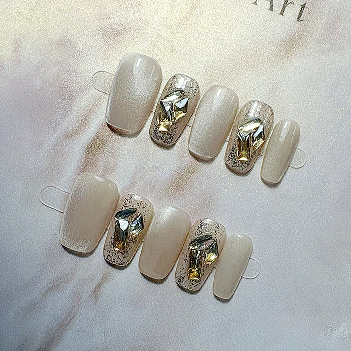 Decorative Press-On Nail Set Kalsten