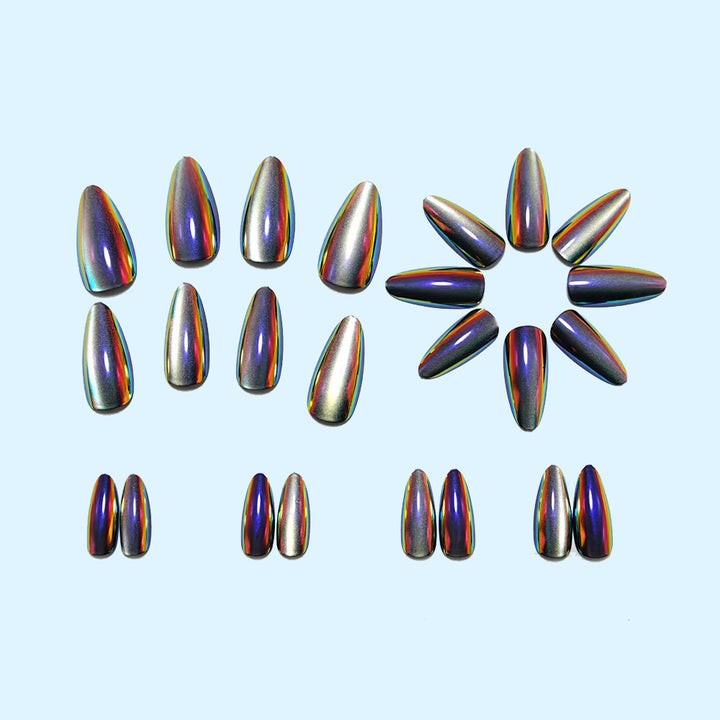 High-gloss artificial nails in modern metallic look Kalsten