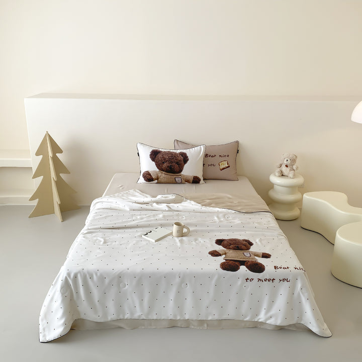 Children's bedding set made of cotton satin with striped pattern and appliquéd penguin motif