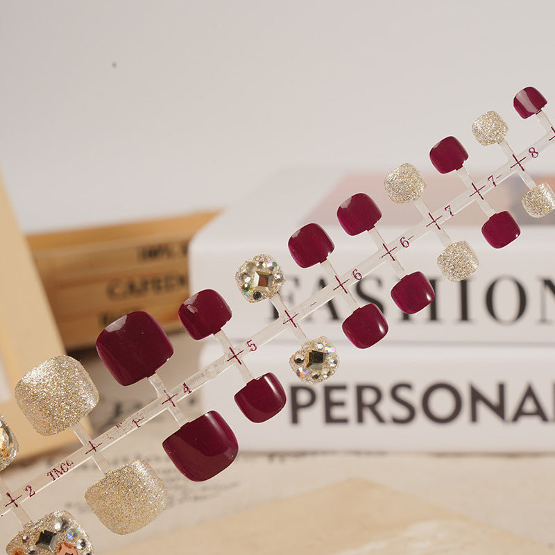 Glamorous Press-On Nail Set with Rhinestone Accents Kalsten