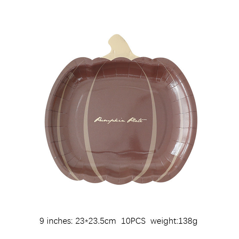 Pumpkin-shaped paper plate for Thanksgiving