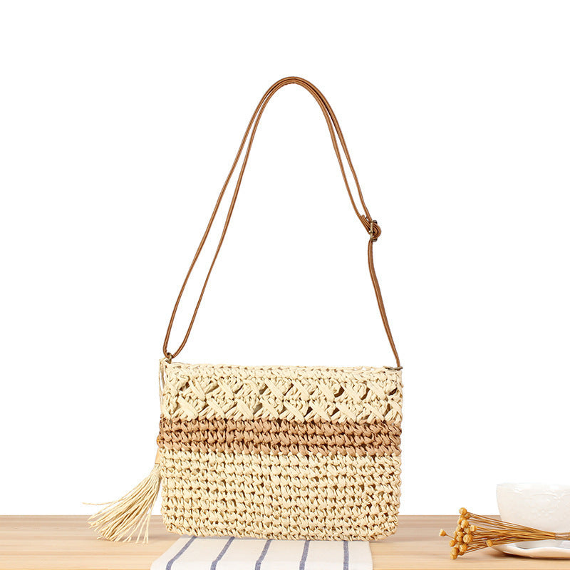 Practical Crossbody Bag Made of Braided Natural Material Kalsten