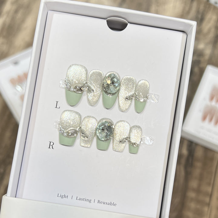 Glamorous Reusable Press-On Nail Set with Gemstone Accents Kalsten
