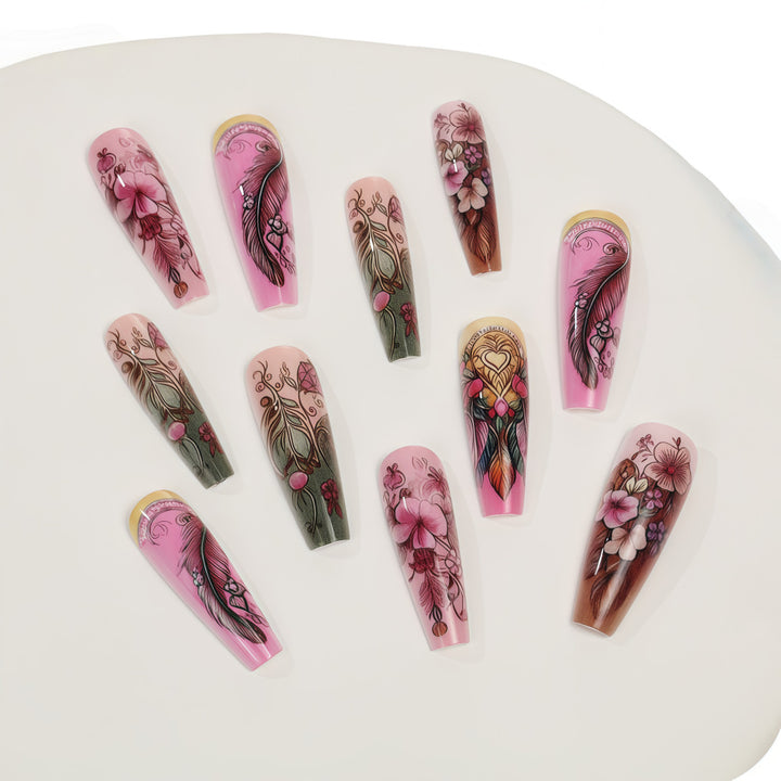 Artificial nails in floral and elegant design Kalsten