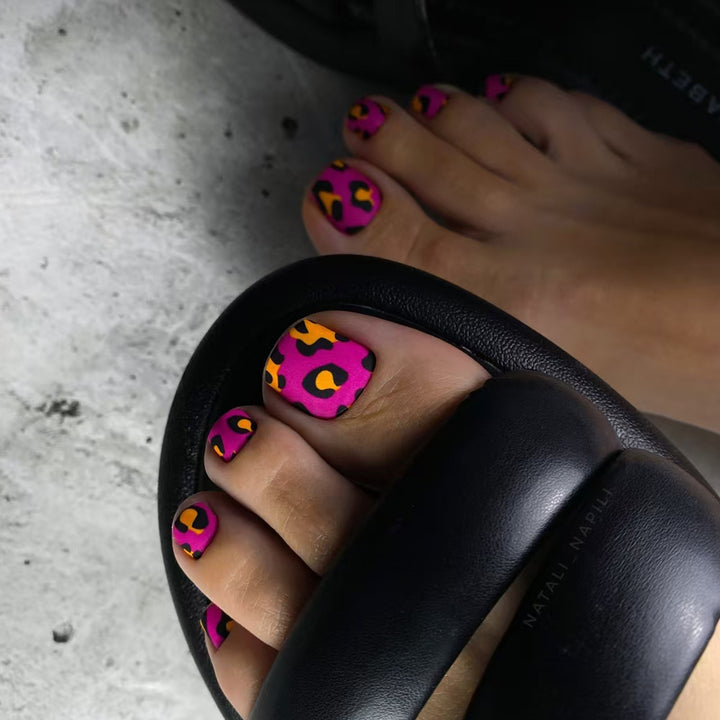 Playful Leopard Print Press-On Toenails Kalsten