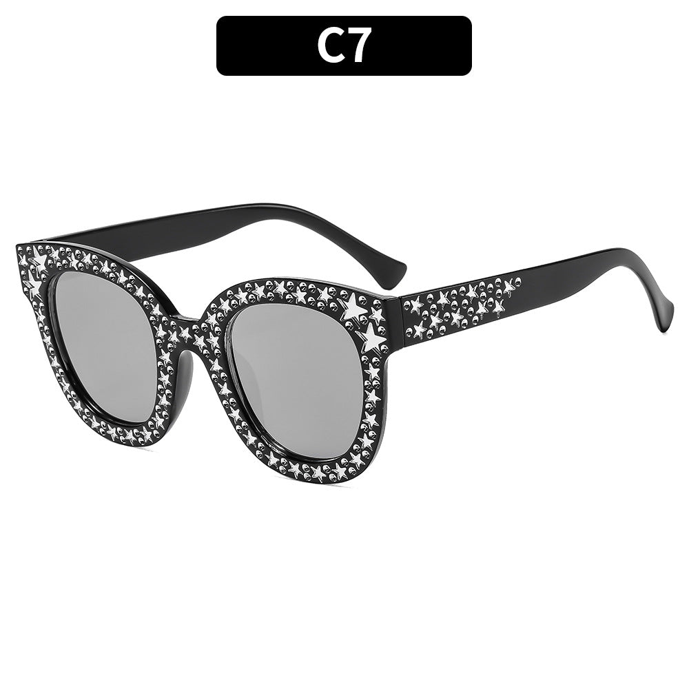 Elegant Rhinestone-Embellished Cat-Eye Sunglasses