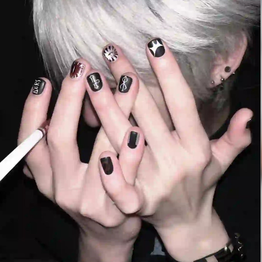 Artistic Black Themed Press-On Nail Set Kalsten